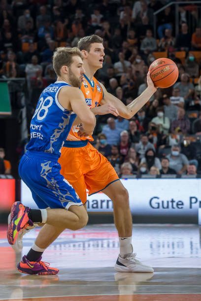 钦文的表现 钦文的表现