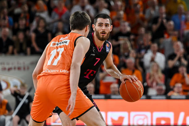 明加僵局 明加僵局