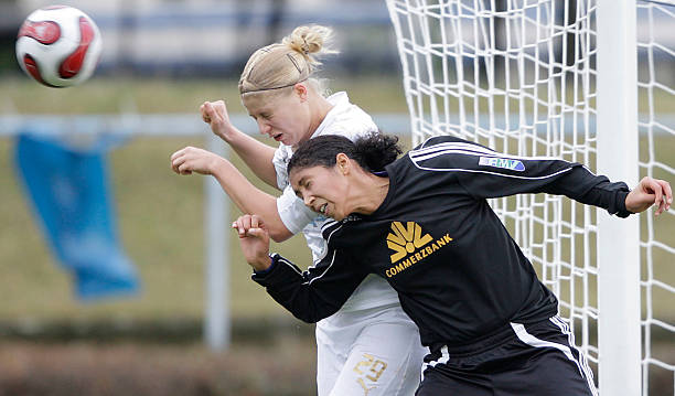 染了场上球 染了场上球